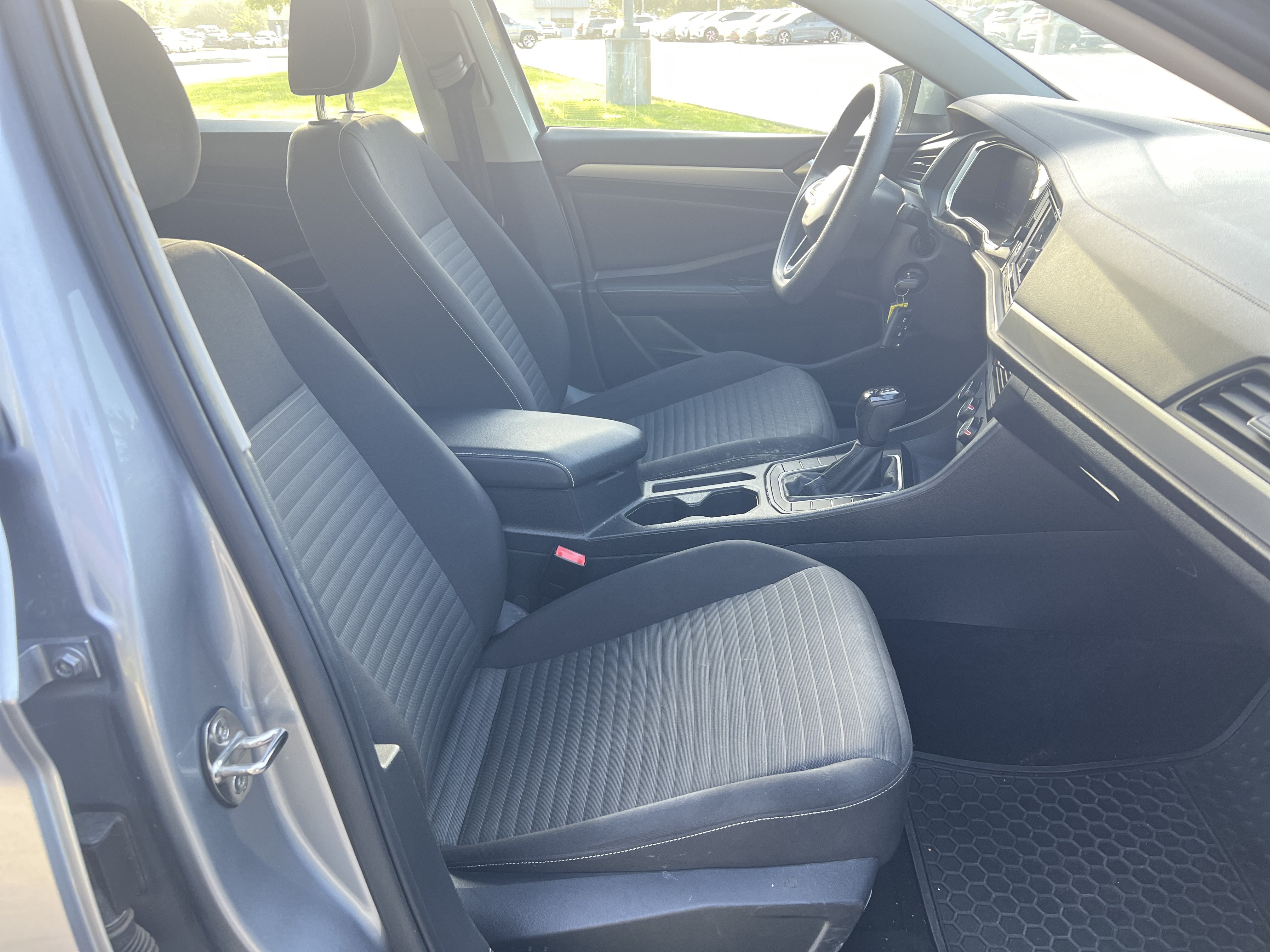 Used 2022 Volkswagen Jetta S FWD image 27