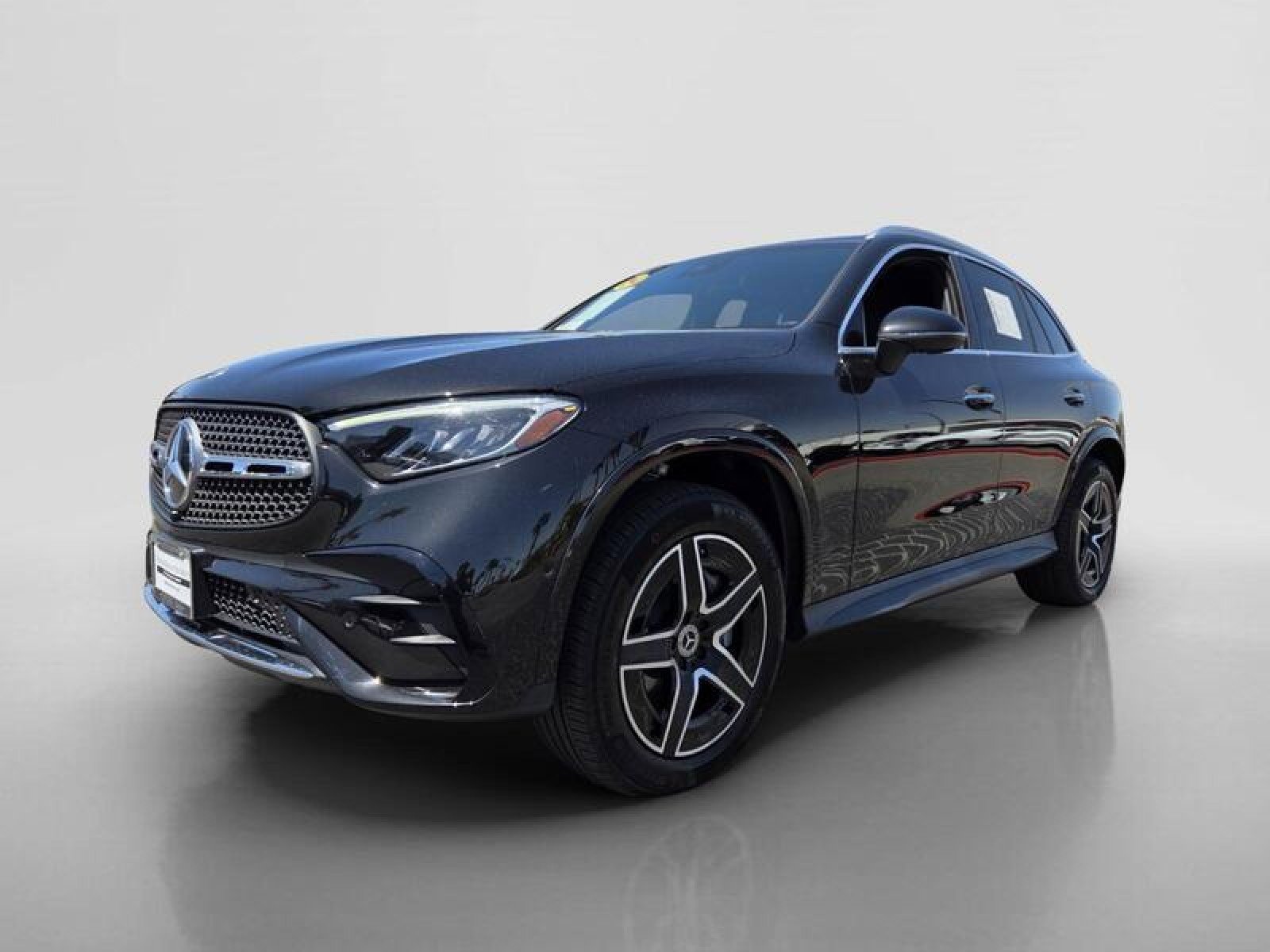 Certified 2024 Mercedes-Benz GLC 300 4MATIC w/ AMG Line image 8