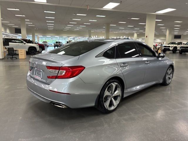 Used 2018 Honda Accord Touring image 7