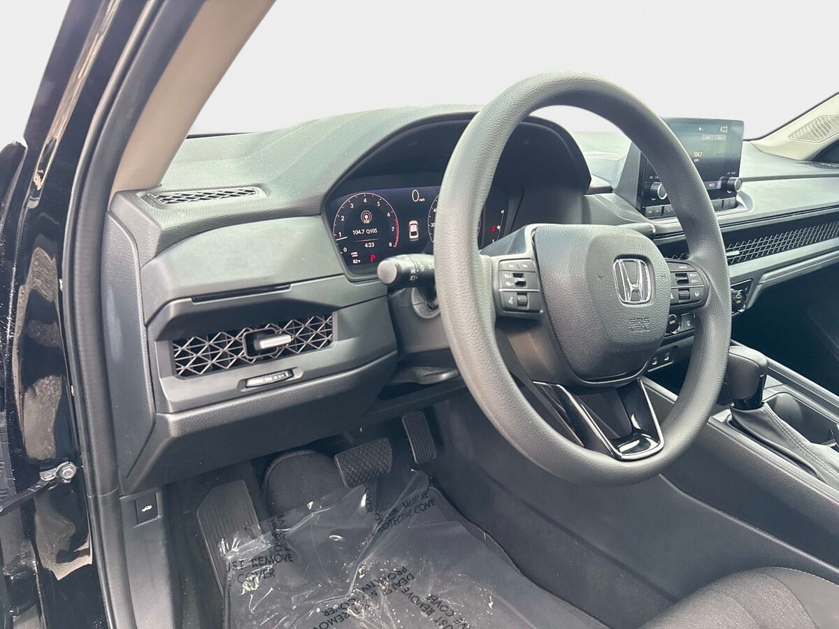 Used 2023 Honda Accord EX image 17