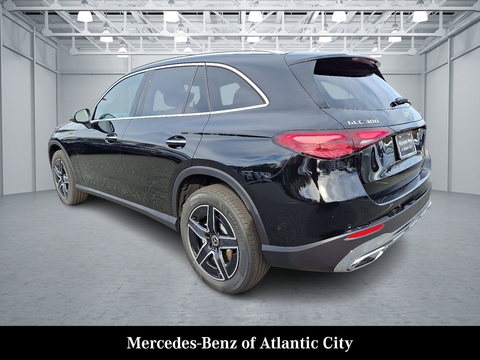 New 2026 Mercedes-Benz GLC 300 4MATIC image 3