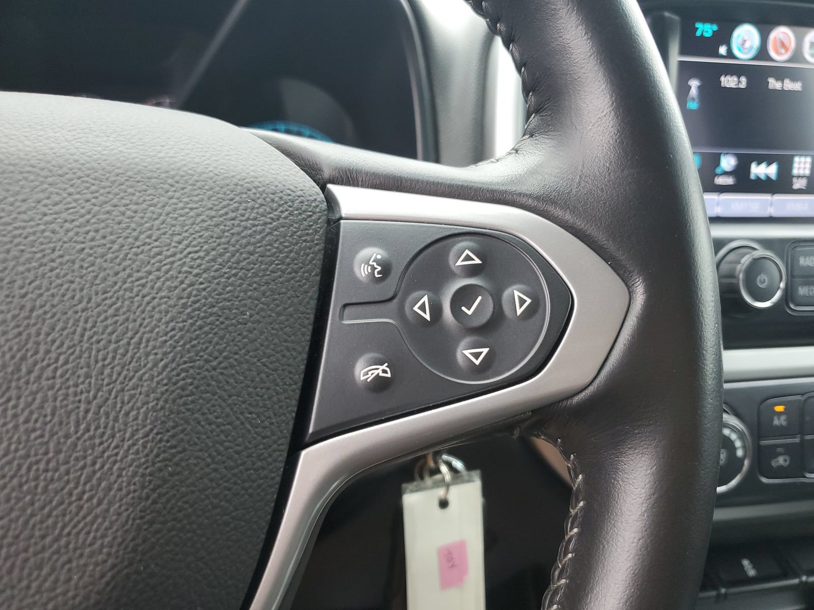 Used 2018 Chevrolet Colorado LT w/ Redline Special Edition AWD/4WD image 22