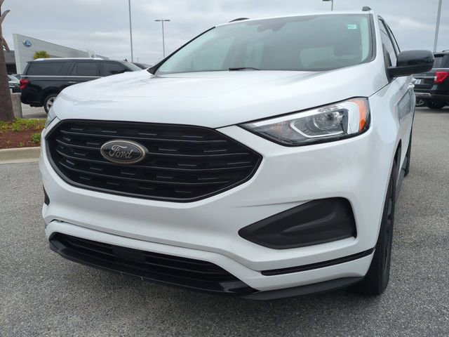 Used 2022 Ford Edge SE w/ Black Appearance Package AWD/4WD image 8