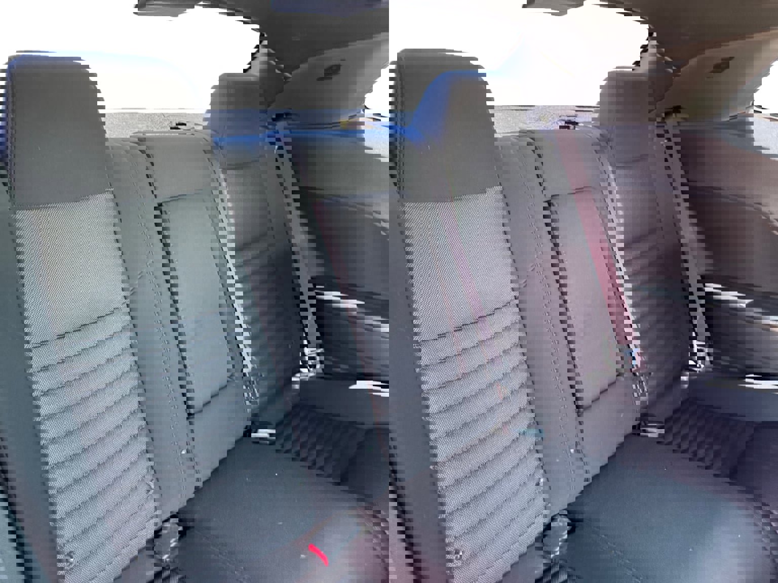 Used 2012 Dodge Challenger SXT image 18