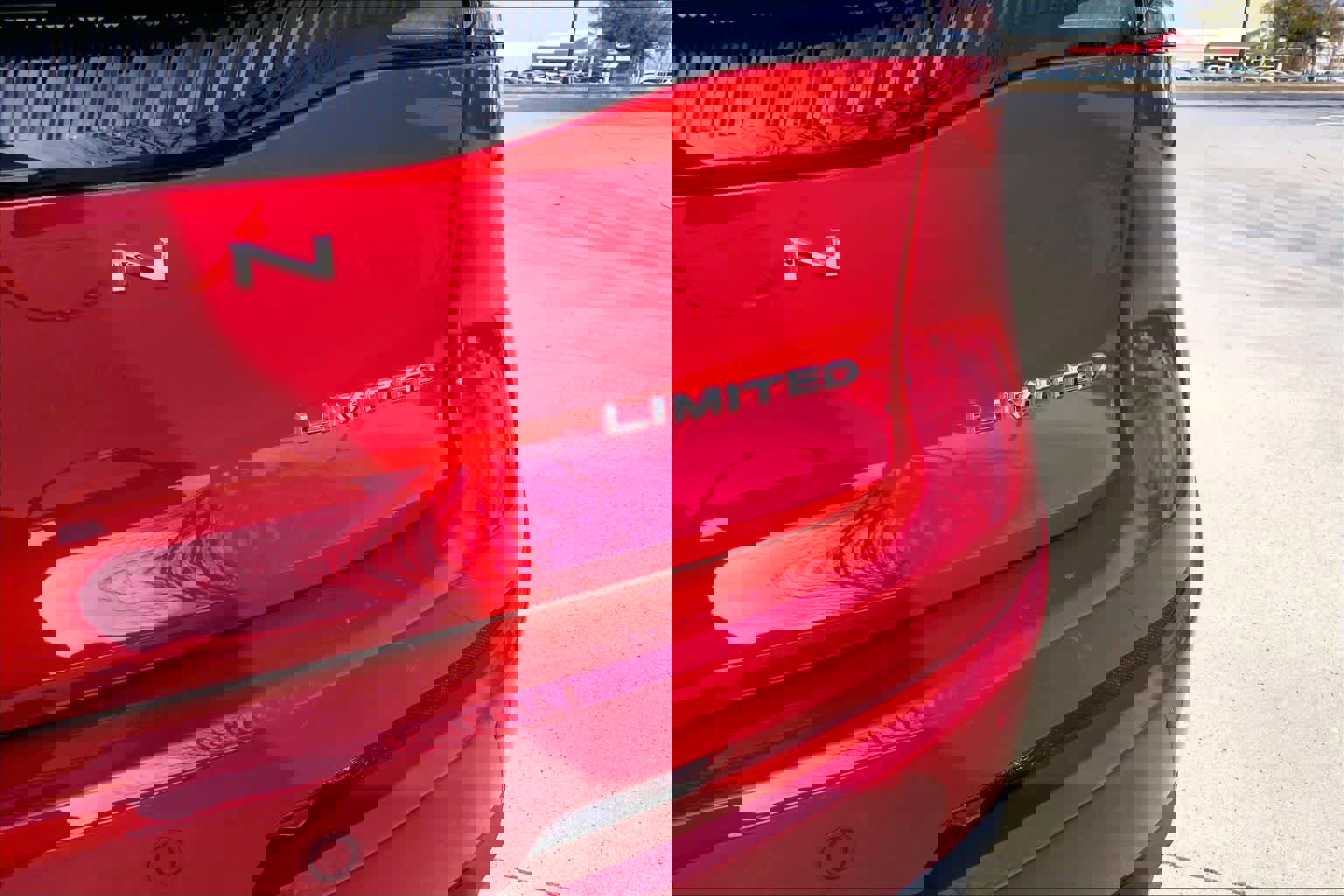 Used 2023 Toyota Crown Limited image 10