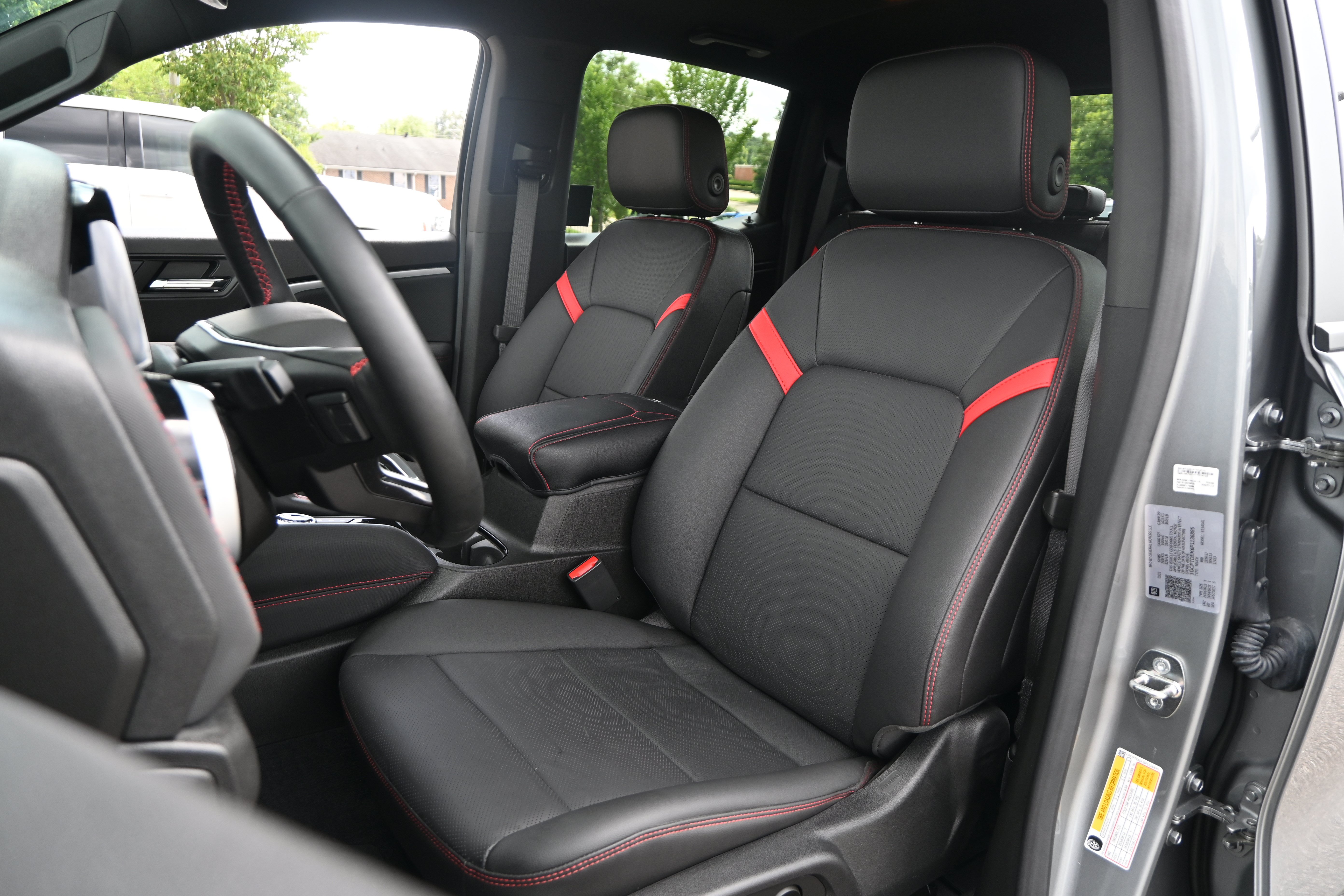 Used 2023 Chevrolet Colorado Z71 w/ Z71 Convenience Package 2 AWD/4WD image 45