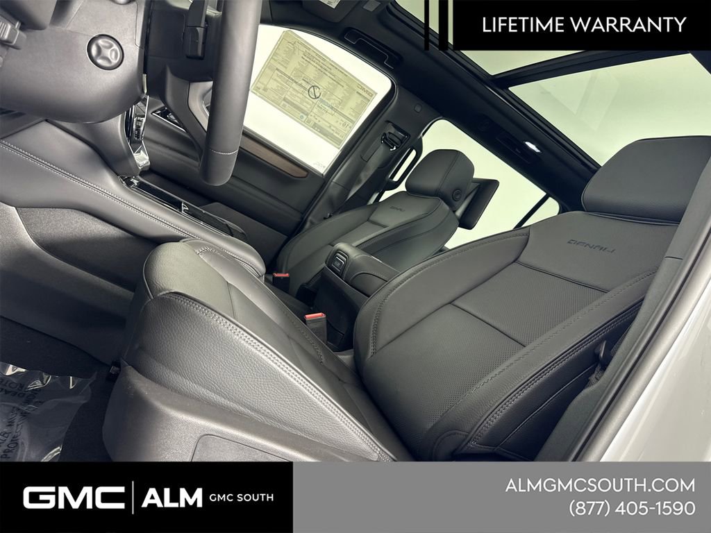 New 2026 GMC Yukon XL Denali w/ Denali Reserve Package image 36