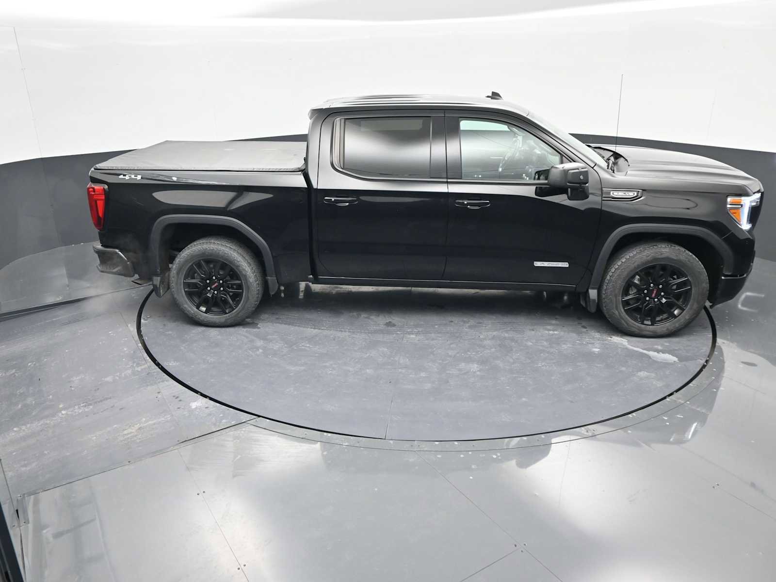 Used 2021 GMC Sierra 1500 Elevation image 24