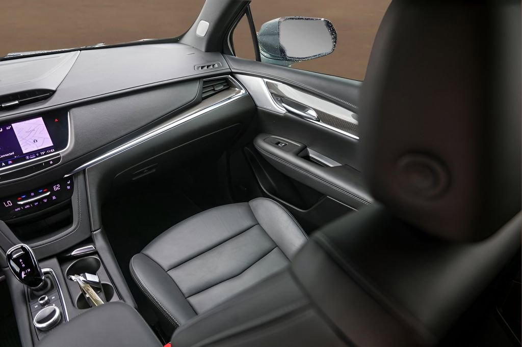 Certified 2023 Cadillac XT5 Sportv w/ Technology Package image 29