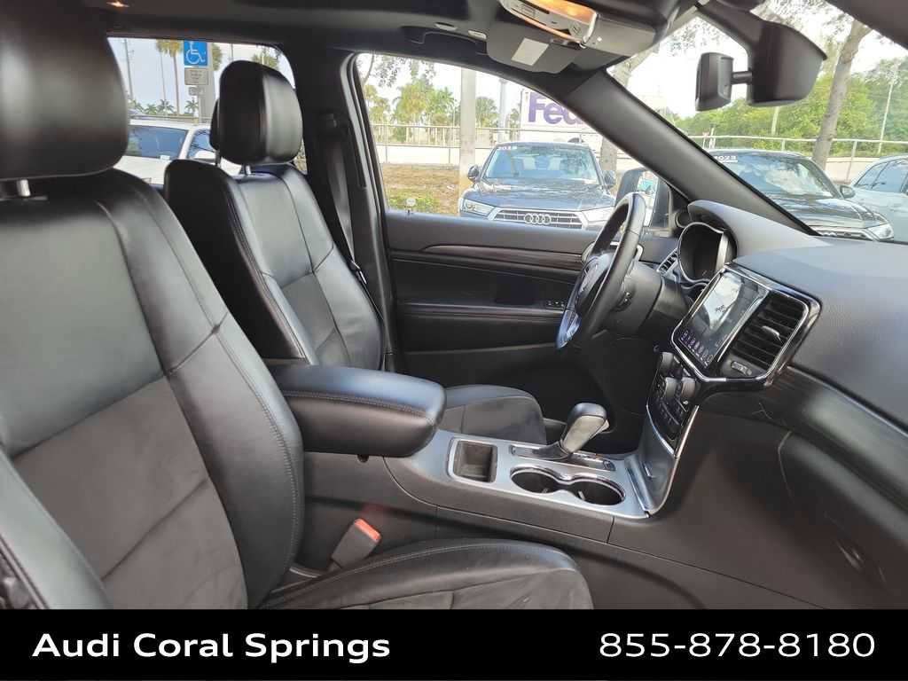 Used 2019 Jeep Grand Cherokee Altitude AWD/4WD image 22