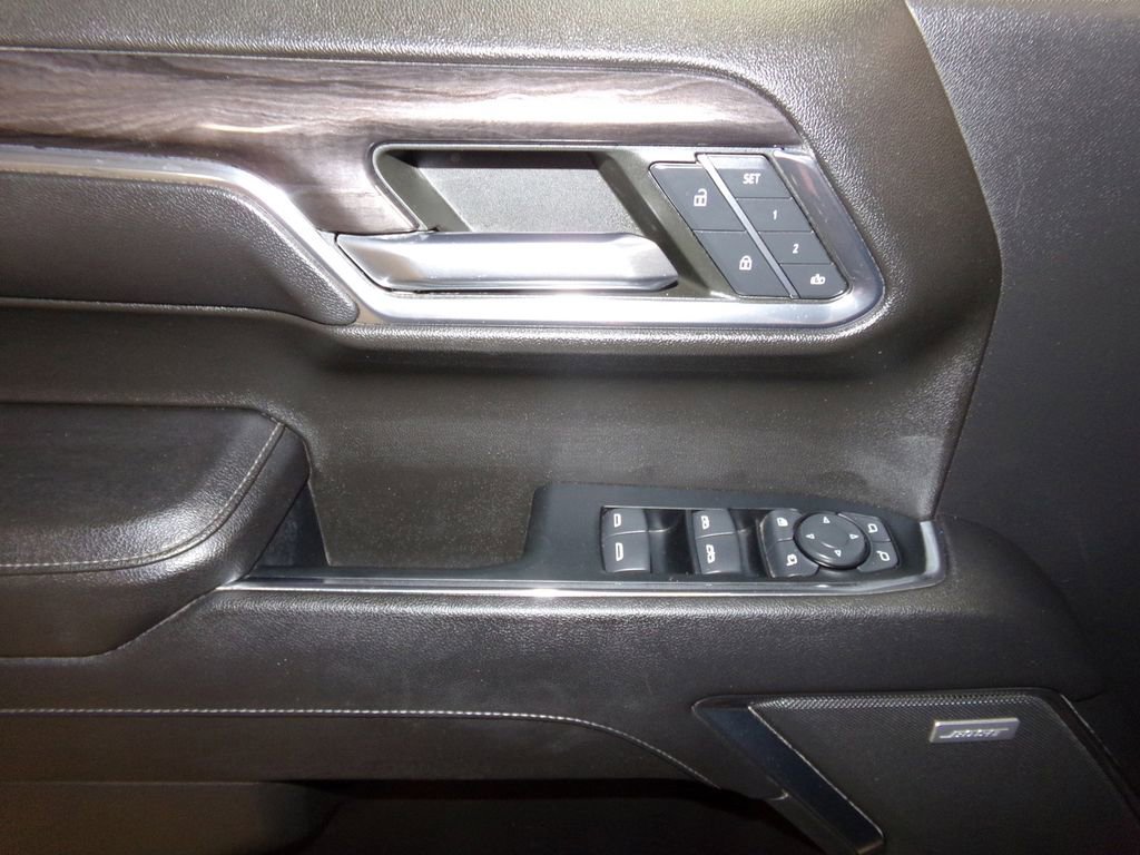 Used 2023 Chevrolet Silverado 1500 LTZ image 16