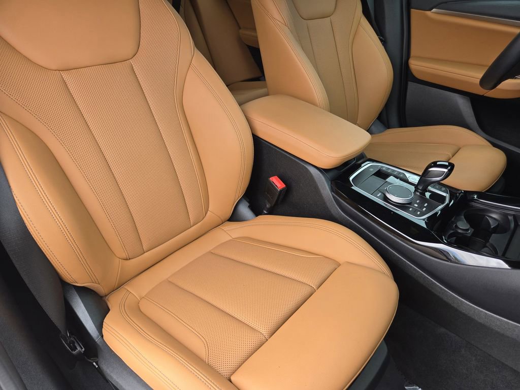 Used 2024 BMW X3 M40i w/ Premium Package image 15