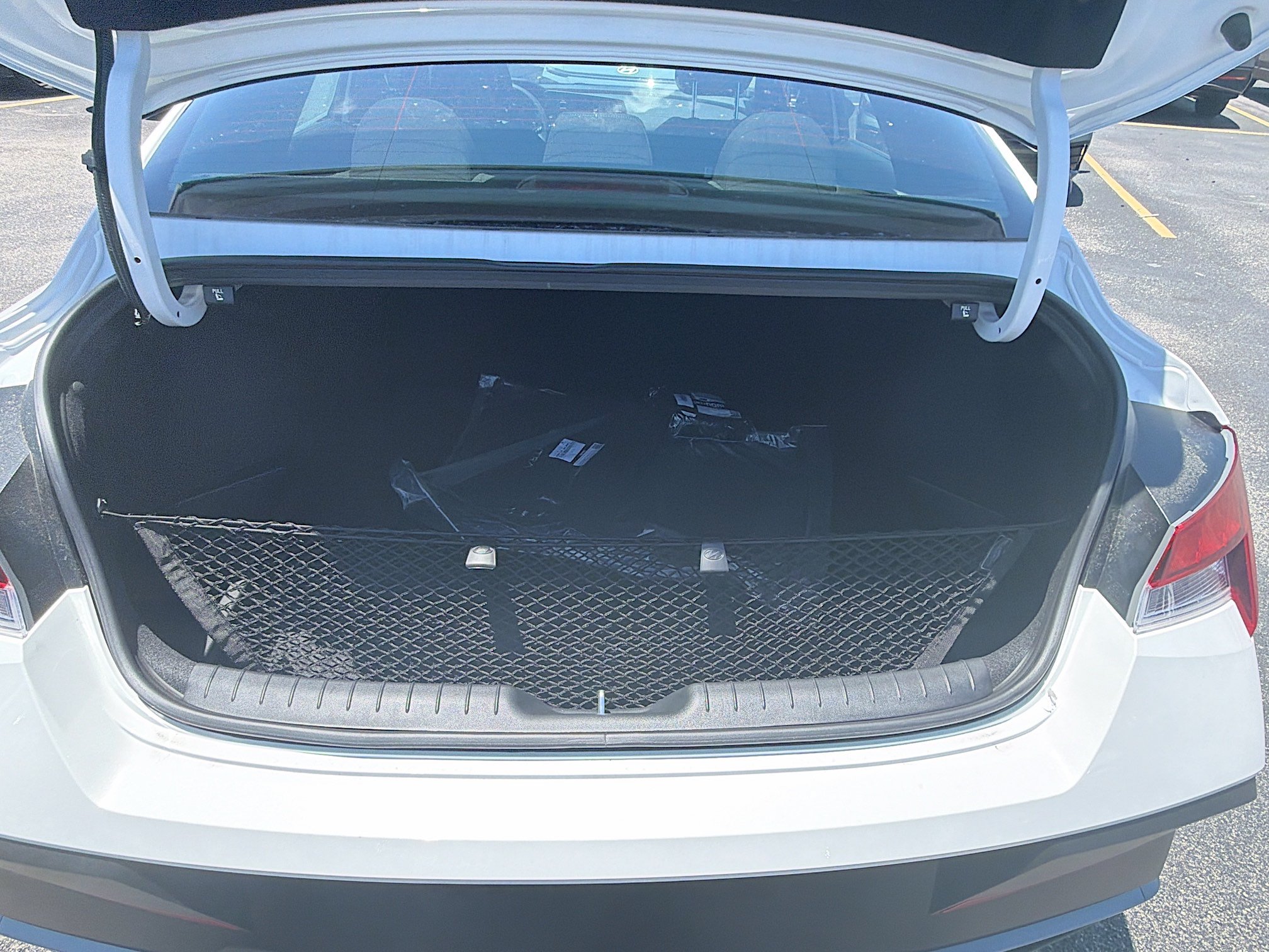New 2026 Hyundai Elantra Sport FWD image 18