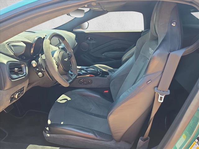 Used 2022 Aston Martin V8 Vantage Roadster RWD image 14