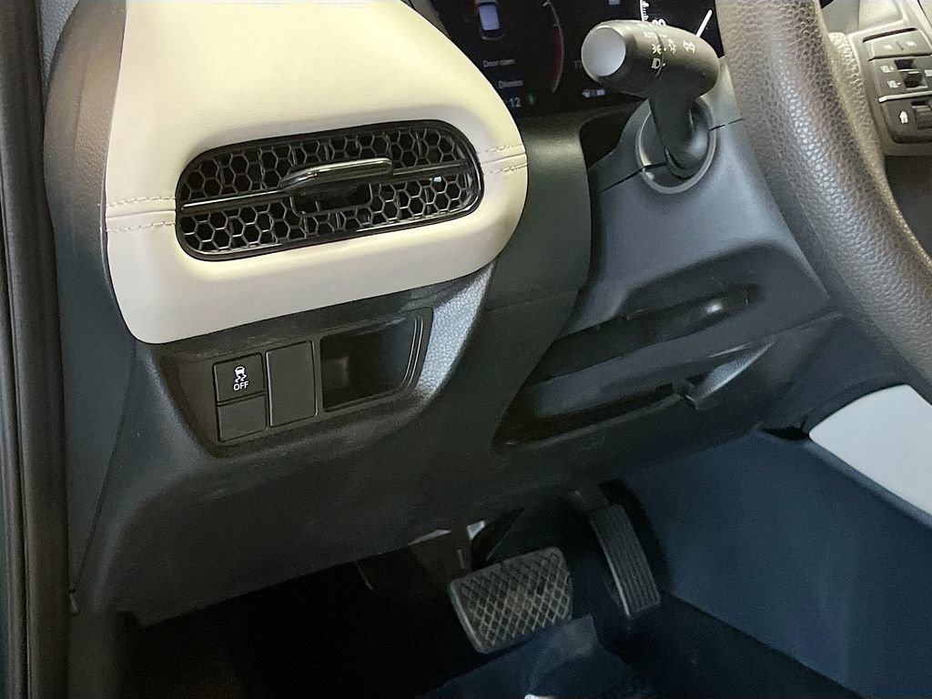 Used 2025 Honda HR-V LX image 10