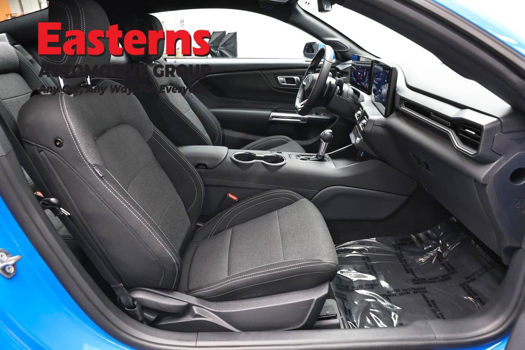Used 2025 Ford Mustang GT RWD image 21