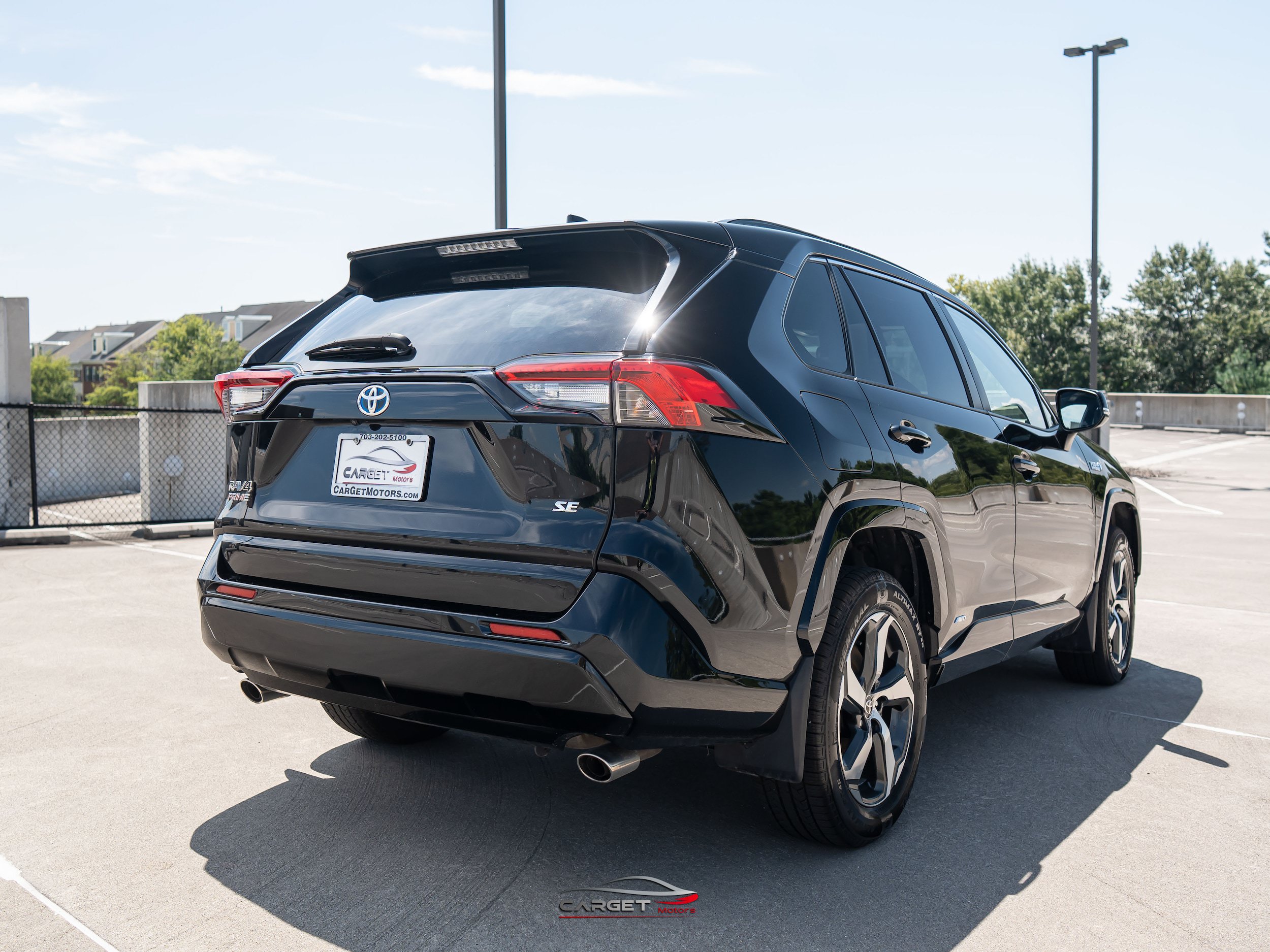 Used 2023 Toyota RAV4 SE w/ Weather & Moonroof Package AWD/4WD image 7