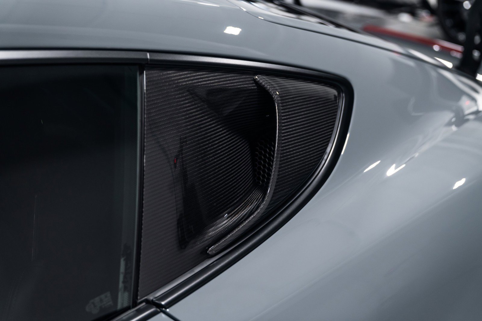 Used 2025 Porsche 718 Cayman GT4 RS image 24