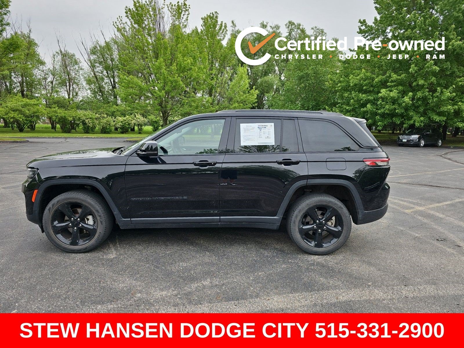 Used 2023 Jeep Grand Cherokee Limited w/ Black Appearance Package