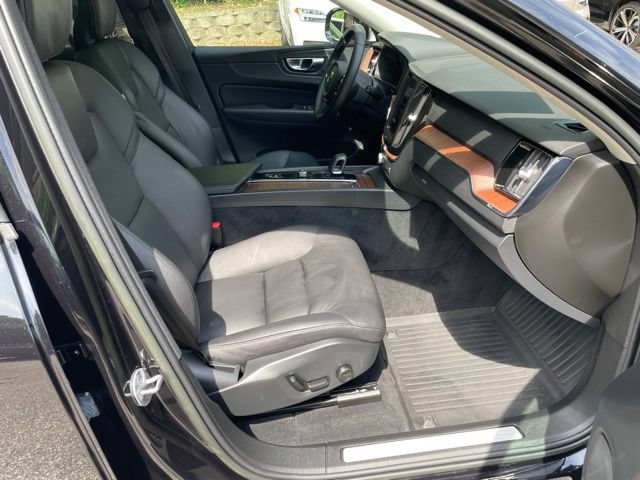 Certified 2023 Volvo XC60 B5 Plus w/ Climate Package AWD/4WD image 13