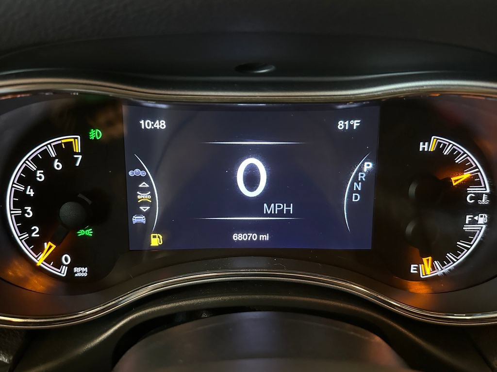 Used 2019 Jeep Grand Cherokee Laredo w/ Security & Convenience Group AWD/4WD image 10