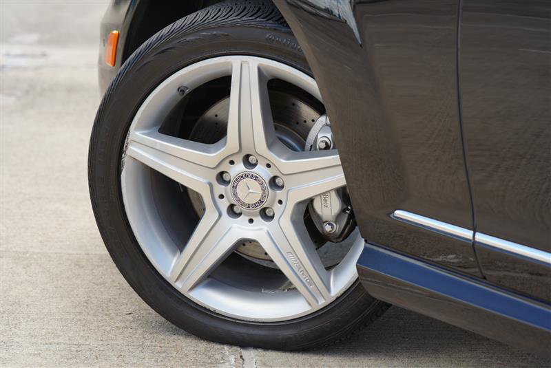 Used 2010 Mercedes-Benz S 550 4MATIC image 17