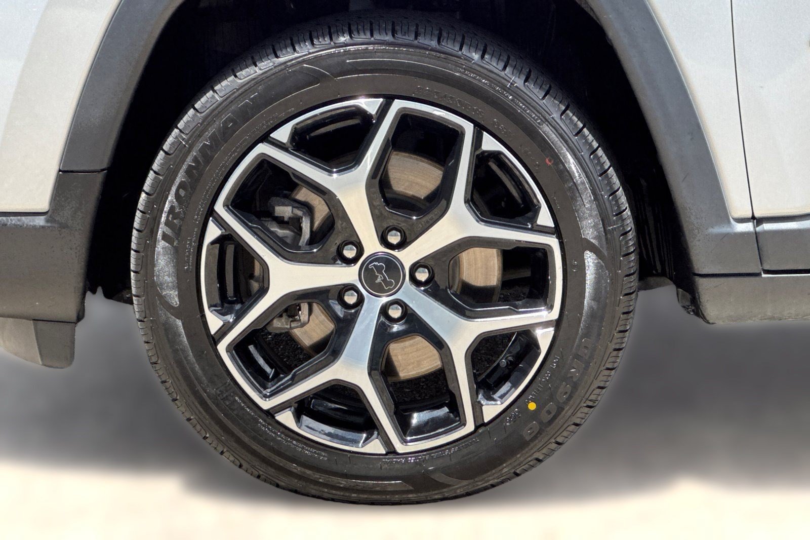 Used 2025 Jeep Compass Limited AWD/4WD image 13