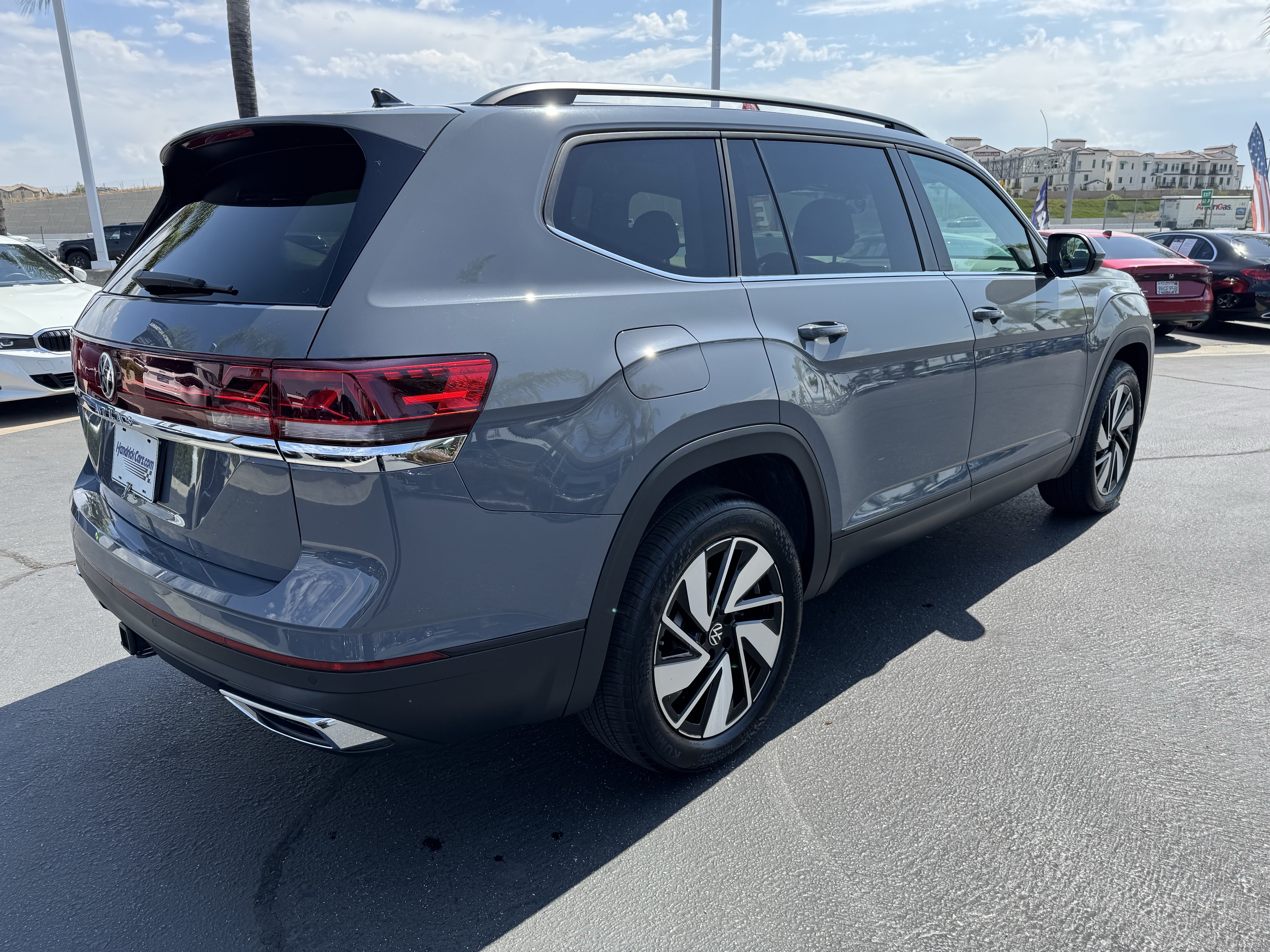 Used 2026 Volkswagen Atlas SE FWD image 9