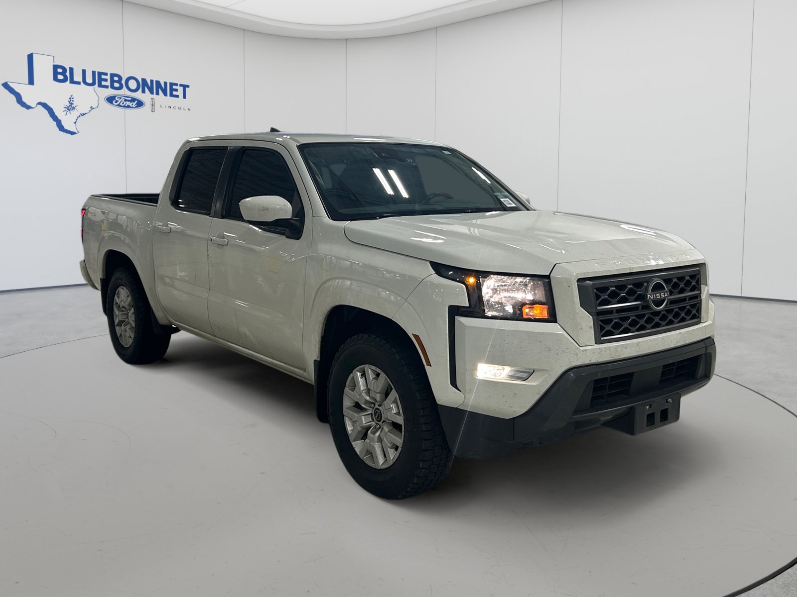 Used 2023 Nissan Frontier SV w/ SV Convenience Package RWD image 3