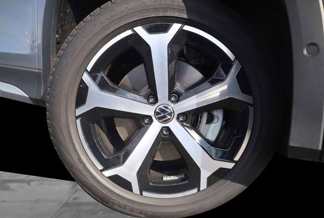 New 2026 Volkswagen Tiguan SE image 3