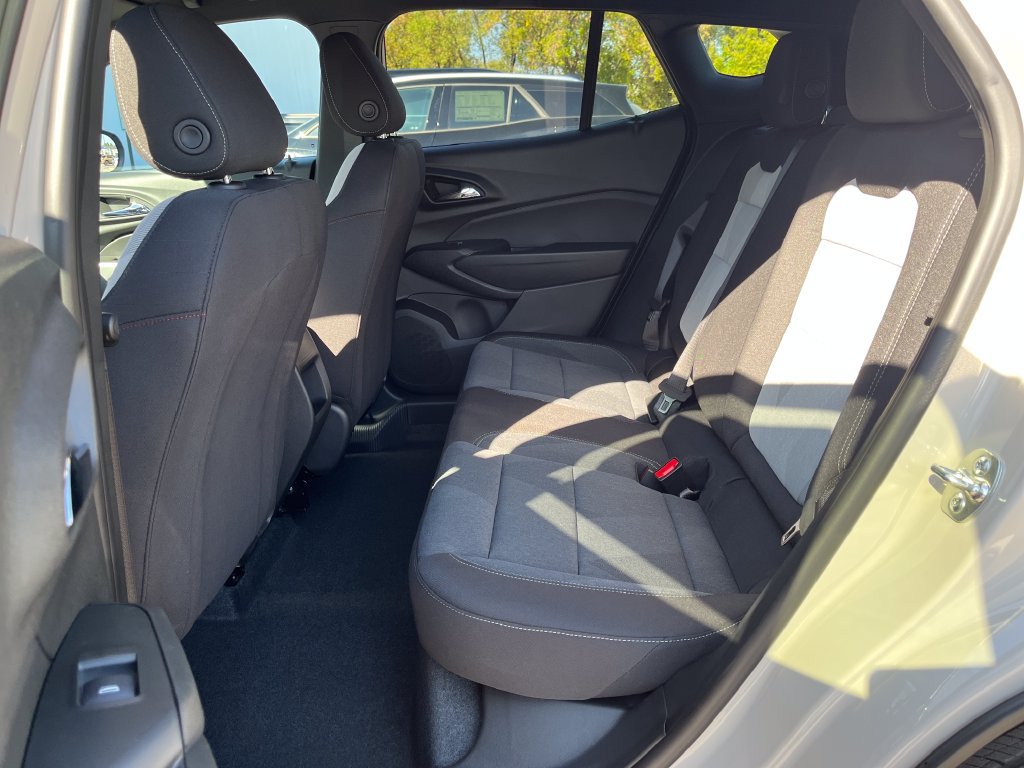 New 2026 Chevrolet Trax RS FWD image 24