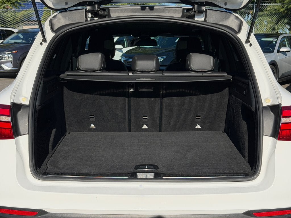Used 2019 Mercedes-Benz GLC 300 4MATIC image 22