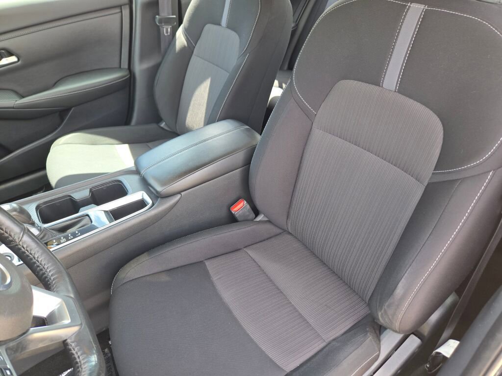 Used 2022 Nissan Sentra SV w/ All-Weather Package FWD image 16