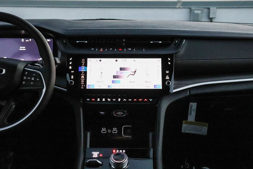 New 2026 Jeep Grand Cherokee Limited AWD/4WD image 16