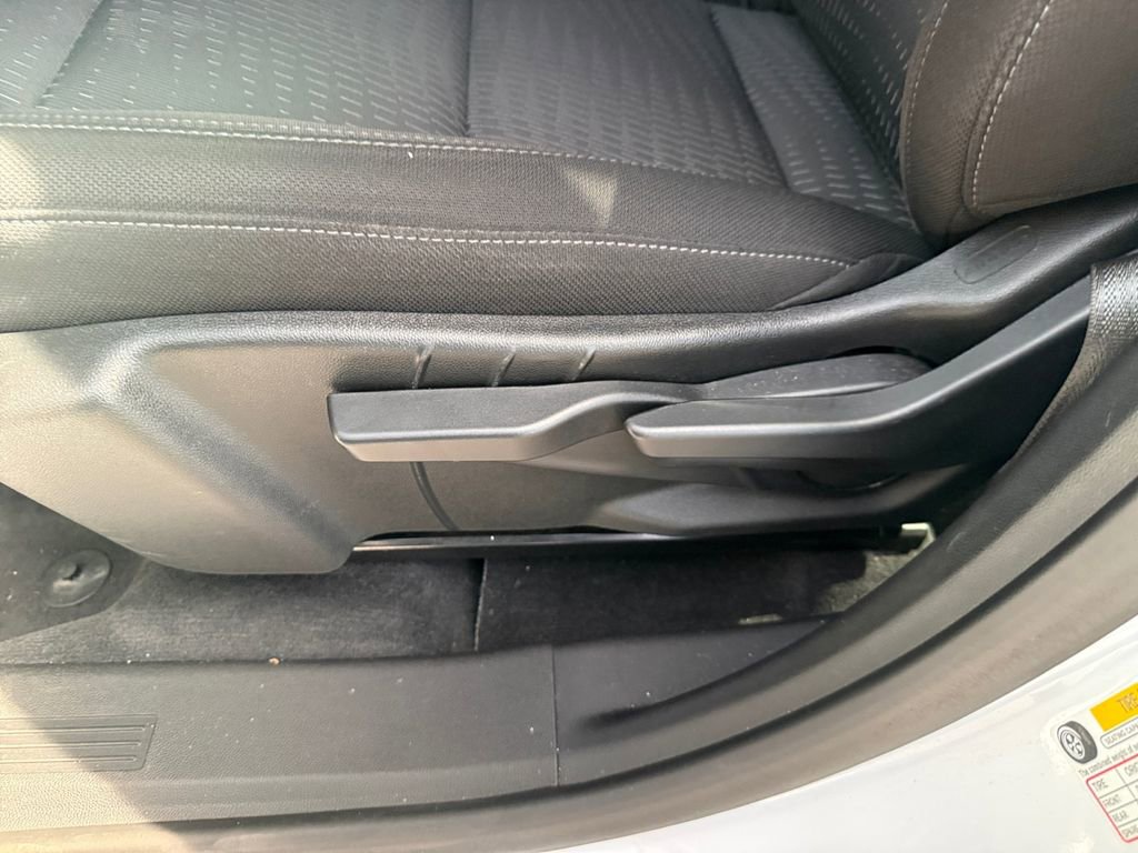Used 2025 Chevrolet Equinox LT FWD image 27