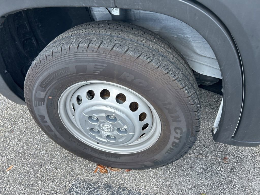Used 2024 RAM ProMaster 3500 w/ Delivery Van Package FWD image 9