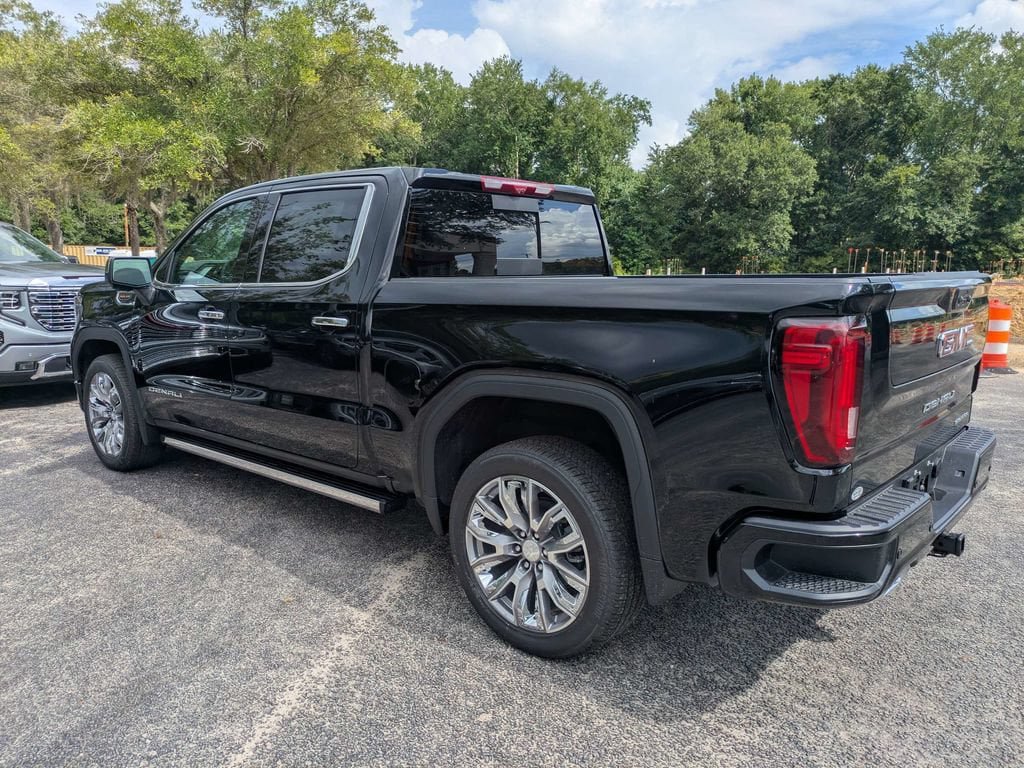 New 2026 GMC Sierra 1500 Denali w/ Denali Reserve Package AWD/4WD image 6