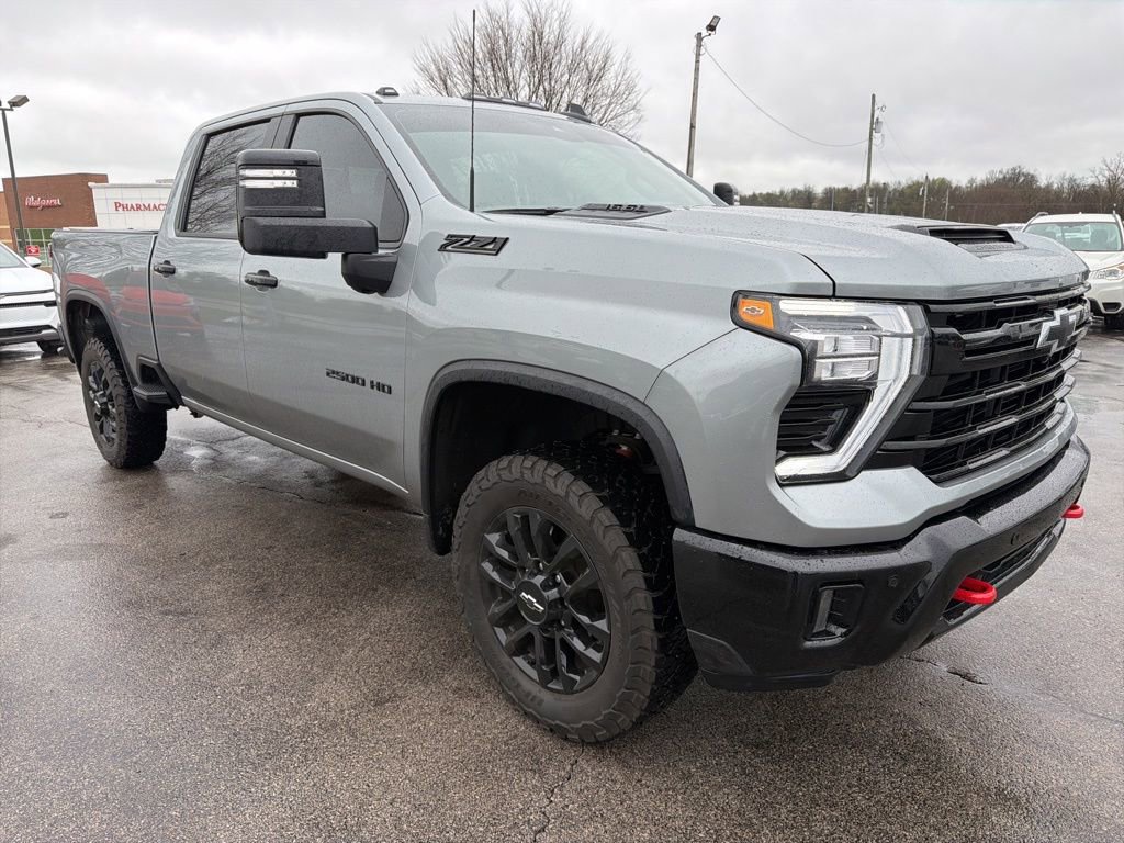 Used 2026 Chevrolet Silverado 2500 LT w/ Trail Boss Package image 2