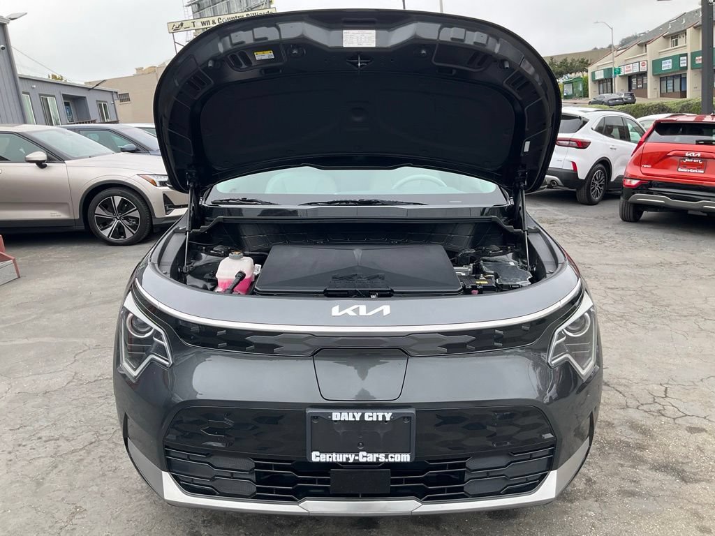 Used 2023 Kia Niro Wind FWD image 13