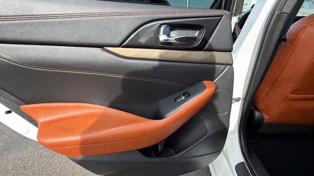 Used 2019 Nissan Maxima Platinum w/ Reserve Package image 14