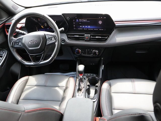 Used 2024 Chevrolet TrailBlazer RS w/ Driver Confidence Package FWD image 13