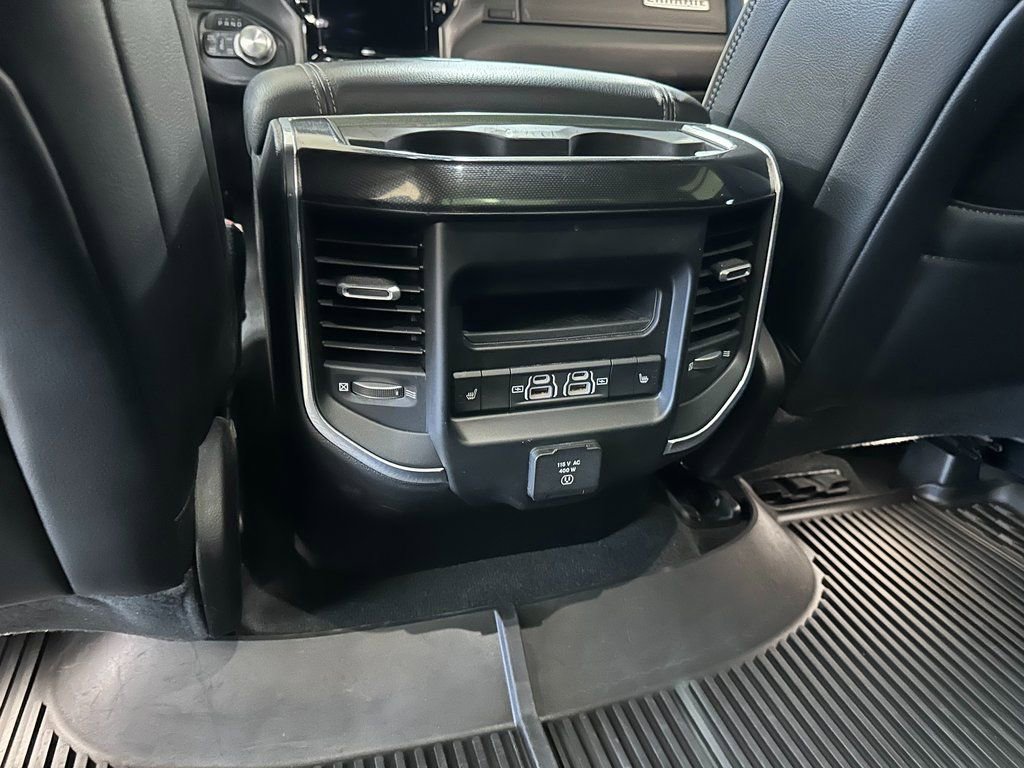 Used 2022 RAM 1500 Laramie AWD/4WD image 43