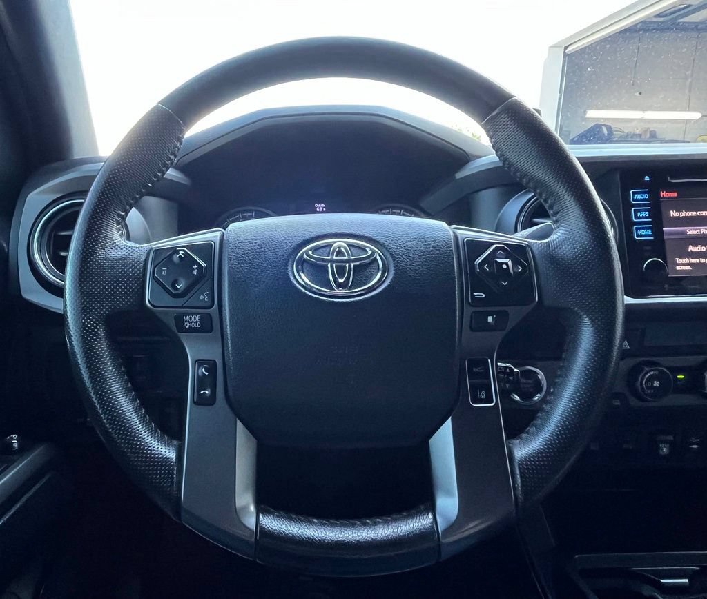 Used 2019 Toyota Tacoma TRD Sport w/ Technology Package RWD image 12
