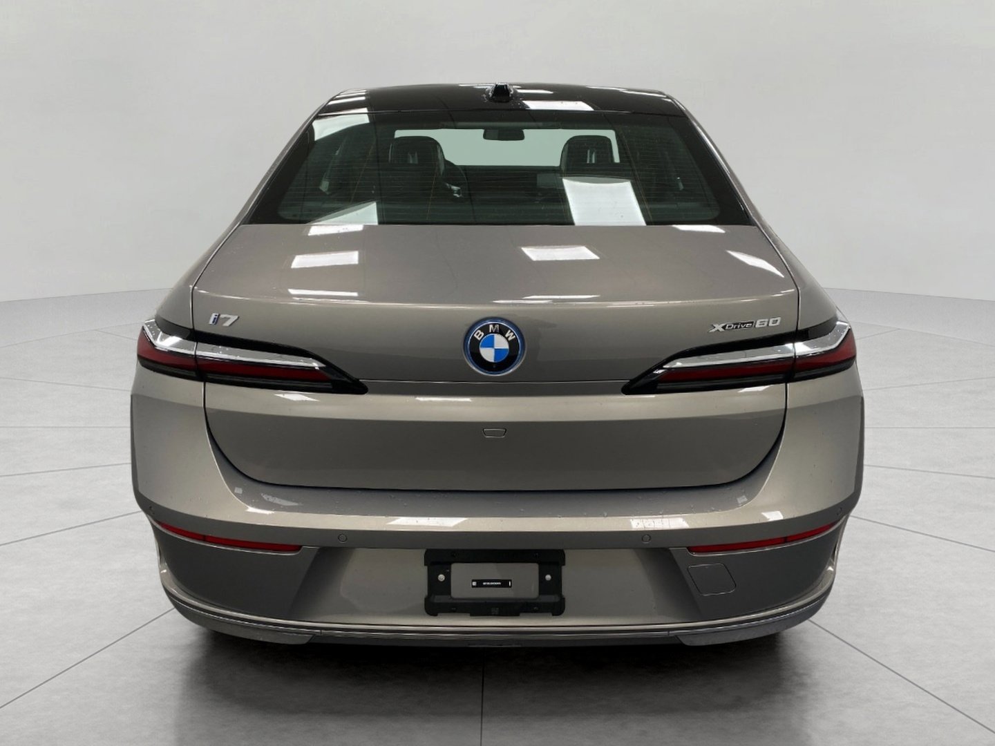 Used 2024 BMW i7 xDrive60 image 29