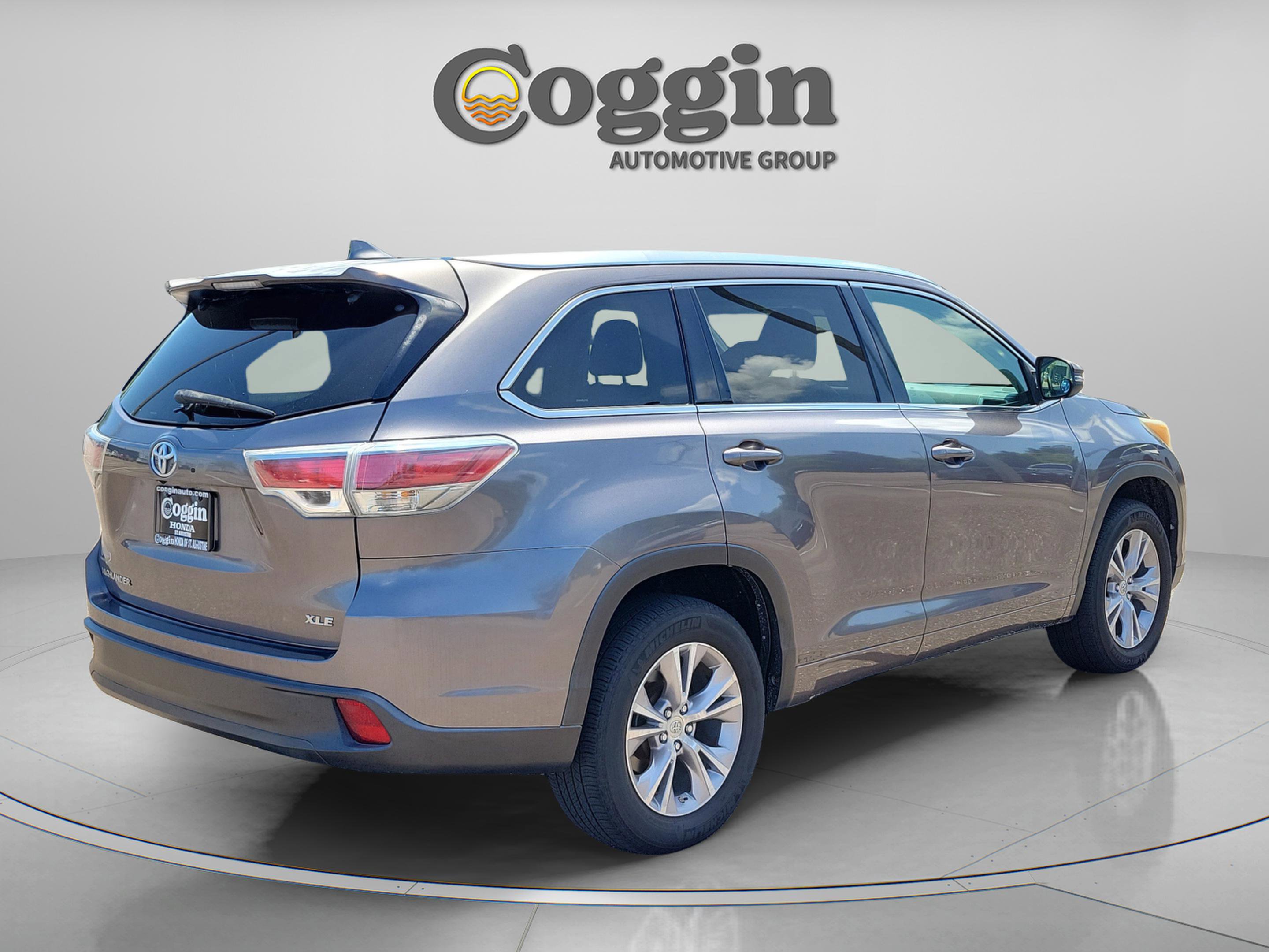 Used 2015 Toyota Highlander XLE image 5