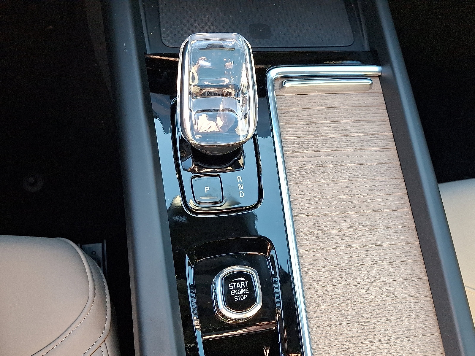 New 2026 Volvo XC60 B5 Plus w/ Protection Package Premier image 11