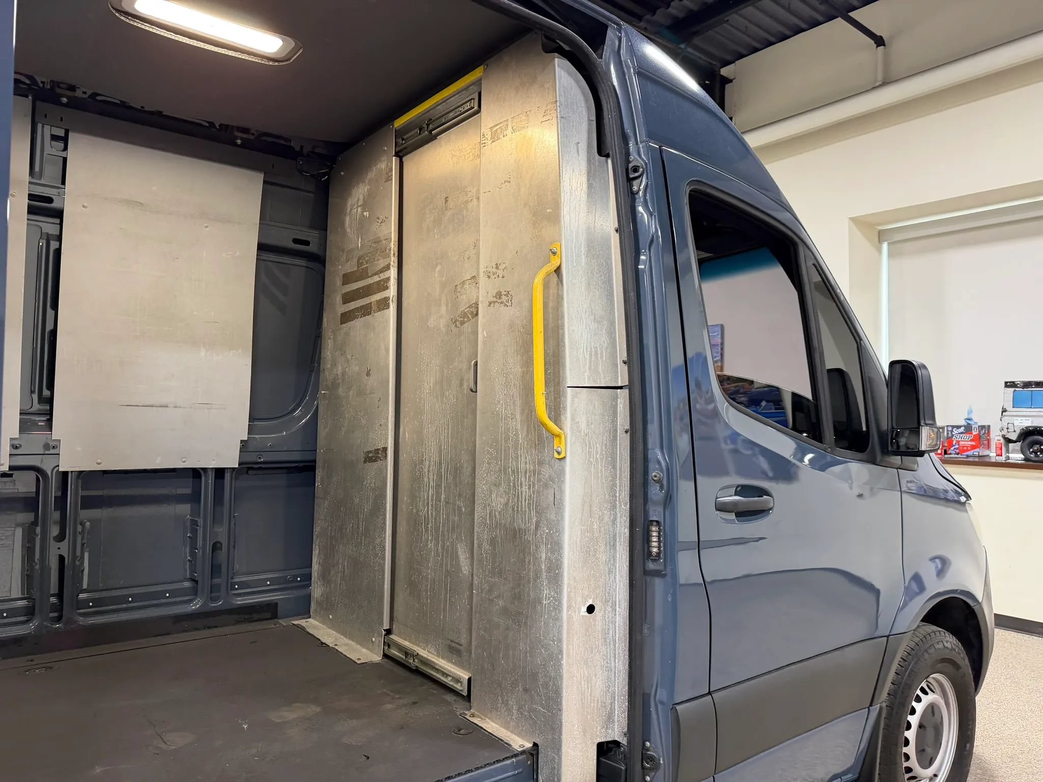 Used 2019 Mercedes-Benz Sprinter 170 image 30