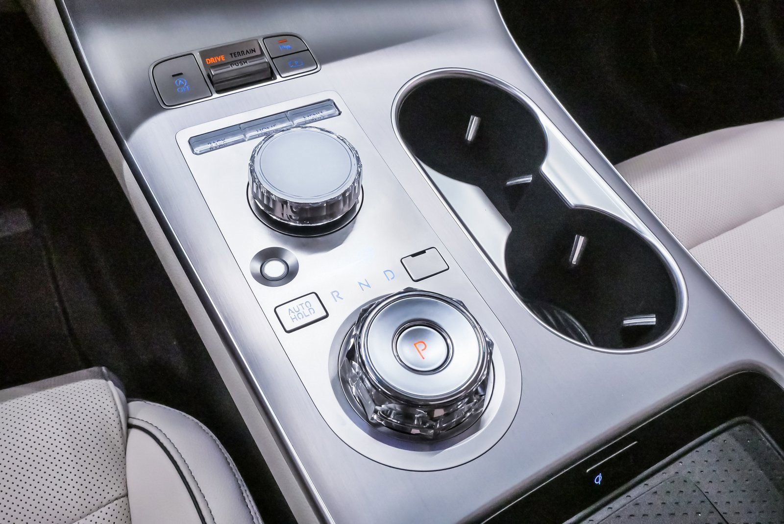 Certified 2026 Genesis GV70 2.5T Advanced image 18