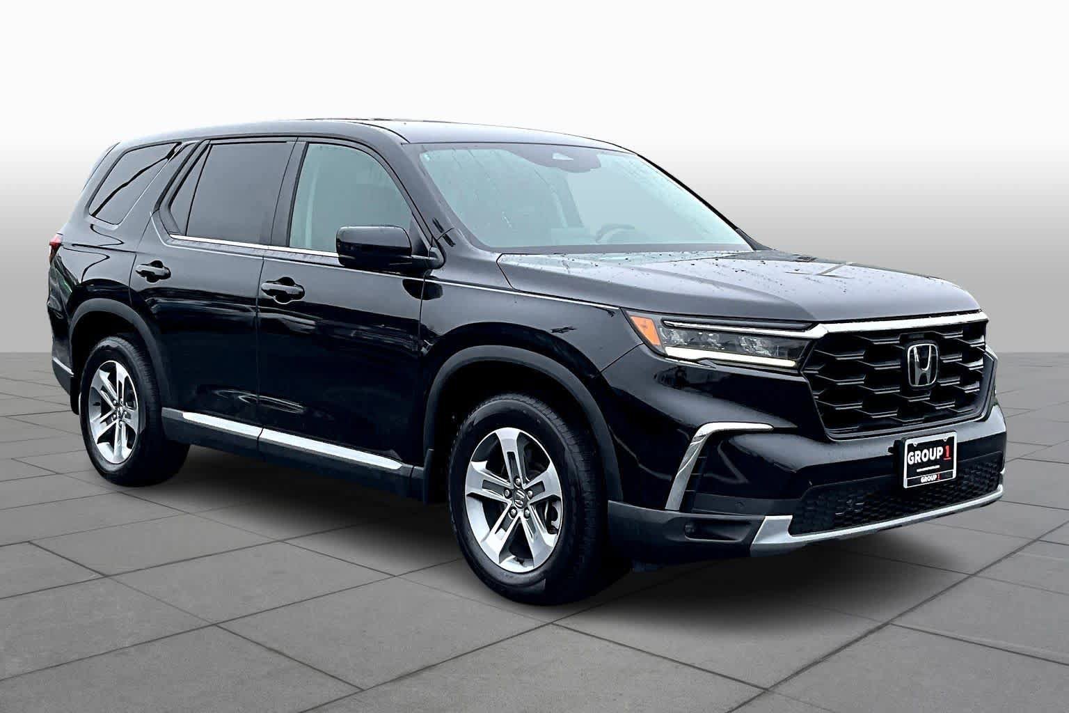 Used 2024 Honda Pilot EX-L image 3