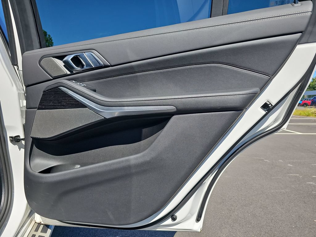 Certified 2026 BMW X7 xDrive40i AWD/4WD image 26